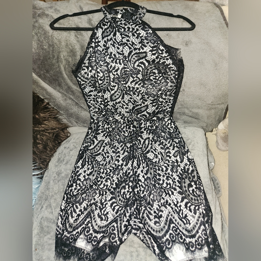SZ: SMALL Little Black Lace Halter Neckline Jumper w/ Mesh Cutouts ~ EUC